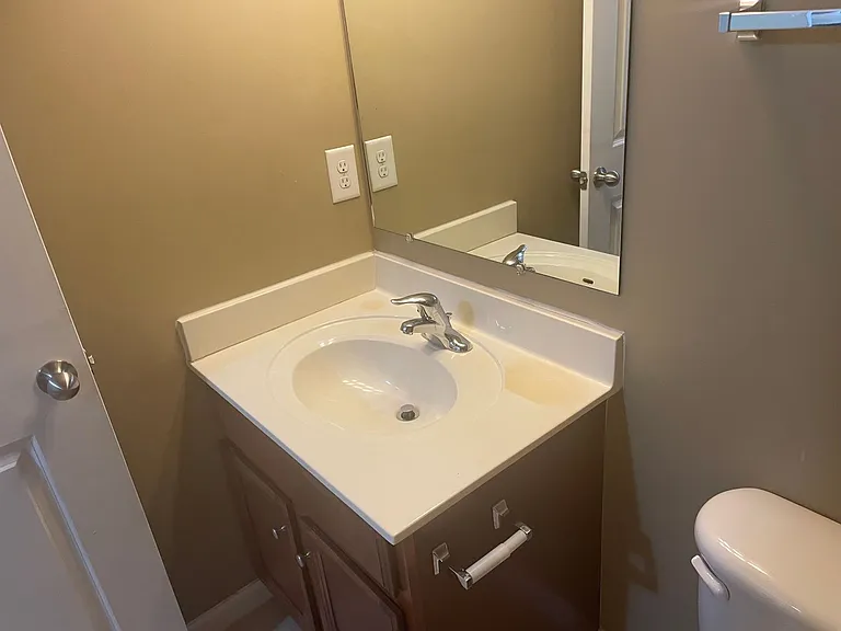 109 Gupton Ct — Photo 21
