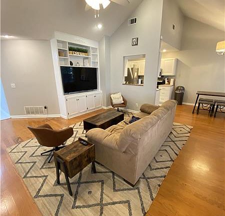 5th image of 205 Sugar Mill Dr