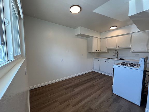 5th image of 1342 Agate Ave