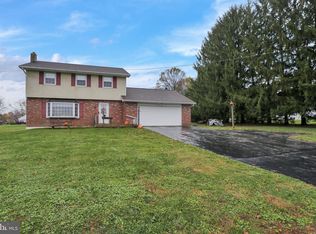 2 Scott Farm Dr, Coatesville, PA 19320