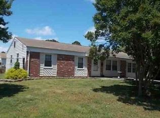 253 Raintree Rd, Virginia Beach, VA 23452