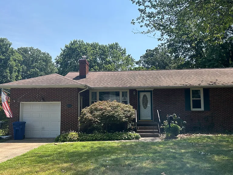 8 Carolyn Dr — Photo 37