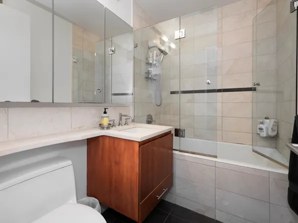 255 Hudson Street image 6 of 8