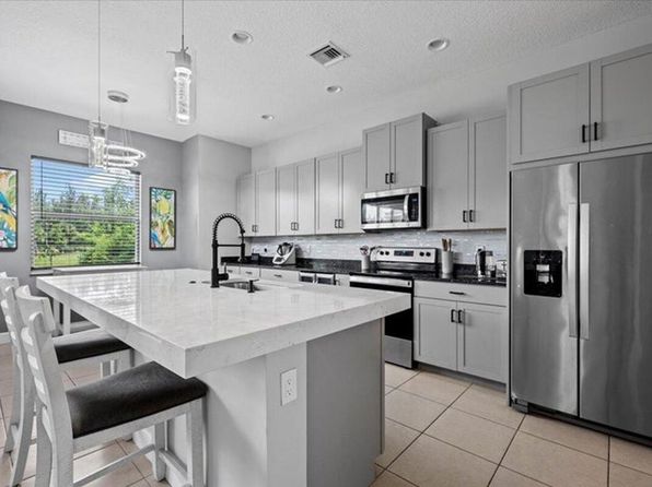15406 Goldfinch Cir