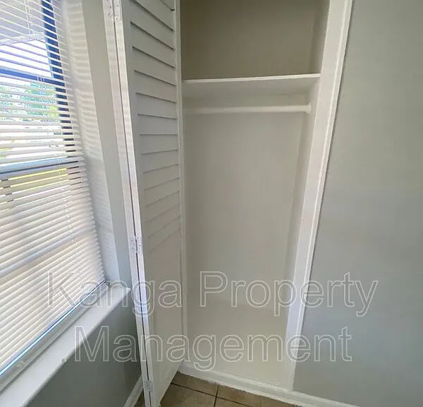 3716 Henry Ave — Photo 8