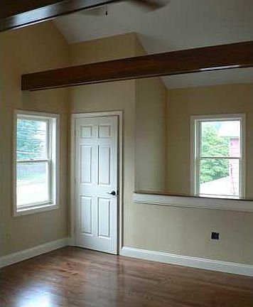2nd image of 723 Broad St