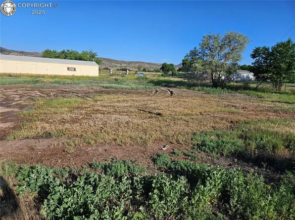1565 N 15th St, Canon City, CO 81212