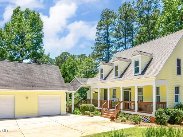 70 Palmer Dr, Dadeville, AL 36853