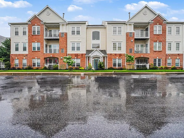 3 Brook Farm Ct Unit 3M, Perry Hall, MD 21128