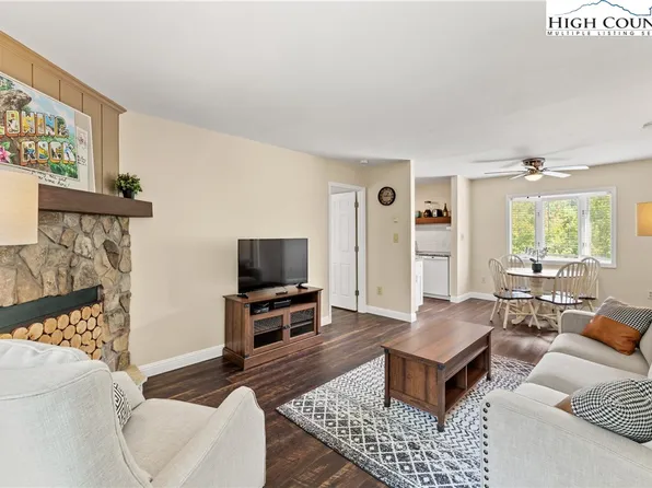 176 Royal Oaks Drive #121, Blowing Rock, NC 28605