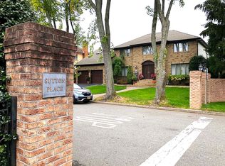 5 Jeffrey Pl, Staten Island, NY 10307