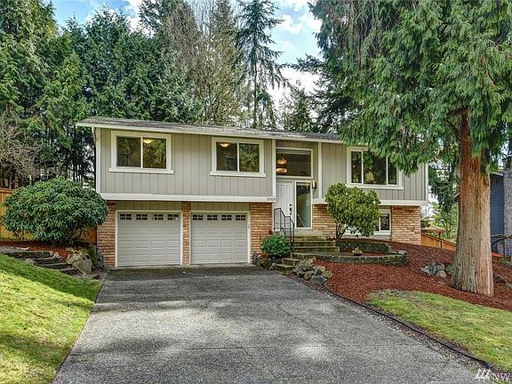 2nd image of 17109 NE 84th St