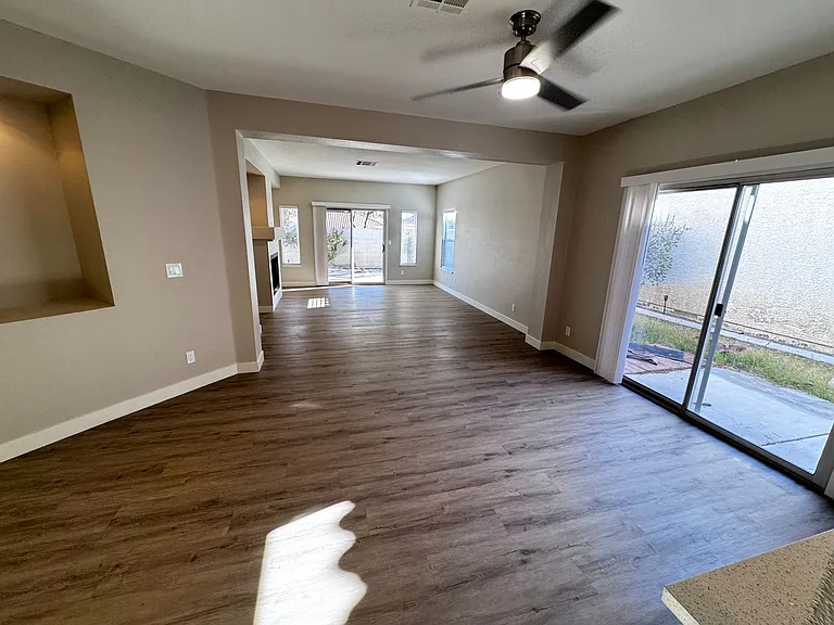 2544 Golden Sands Dr — Photo 5
