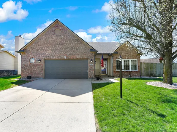 701 Downing Dr, Greenwood, IN 46143