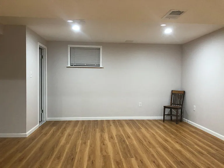 2401 Grange Hall Ct — Photo 14