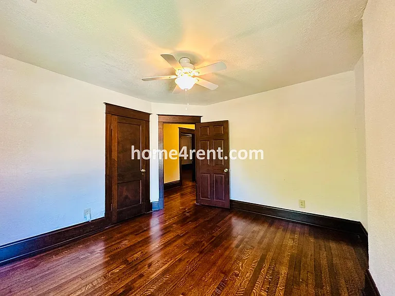 641 W 39th Ter — Photo 44