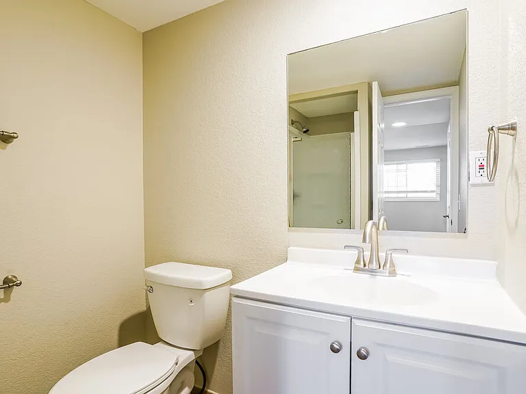 1038 Nolte Dr W — Photo 18