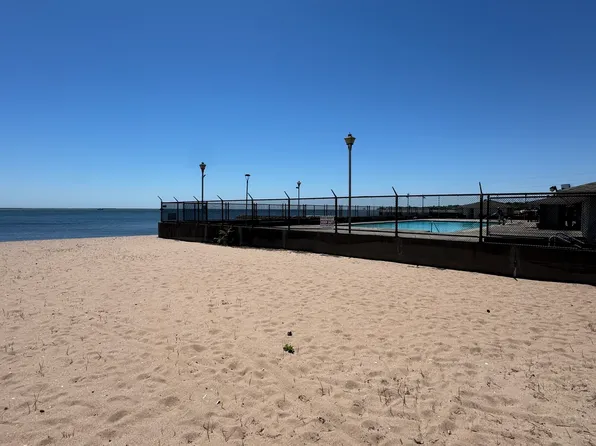 260 West Walk #260, West Haven, CT 06516