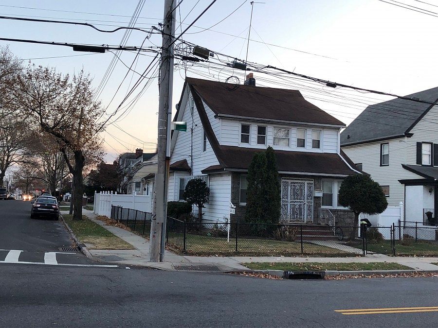 1st image of 20420 104th Ave