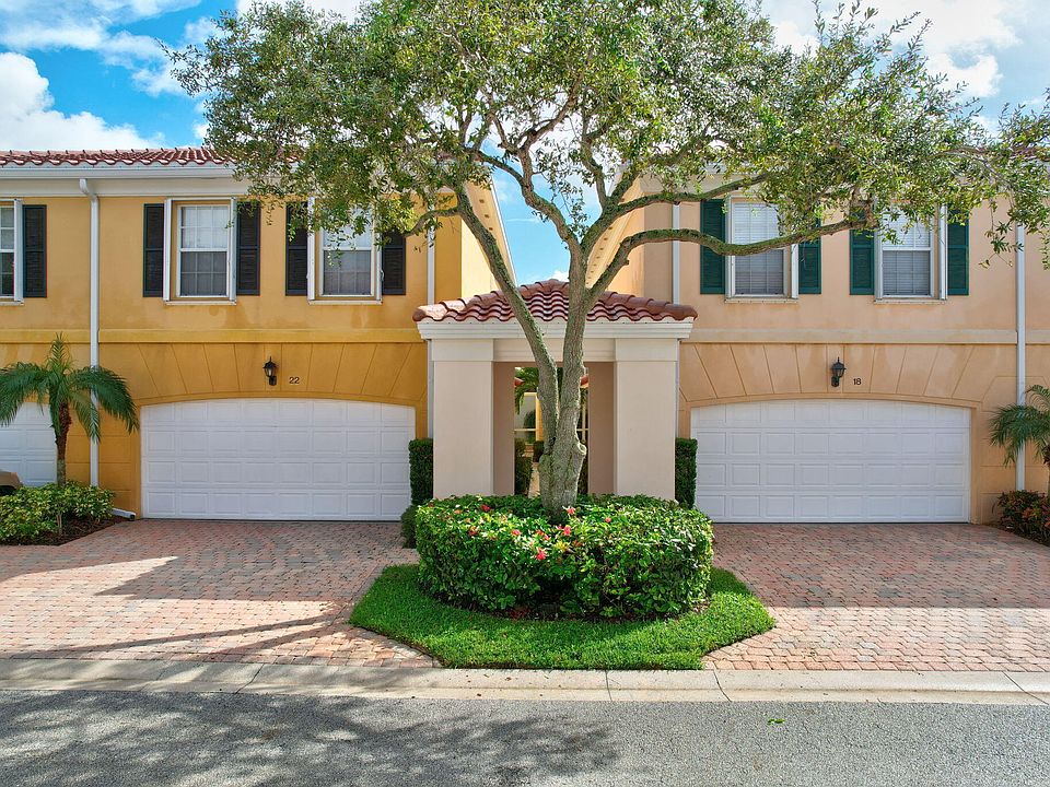1st image of 22 Tall Oaks Circle