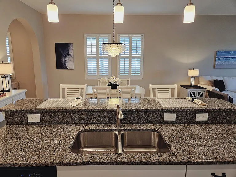 10468 Crooked Creek Dr — Photo 23