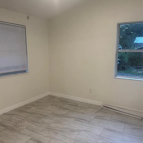 107 Earls Ln — Photo 14