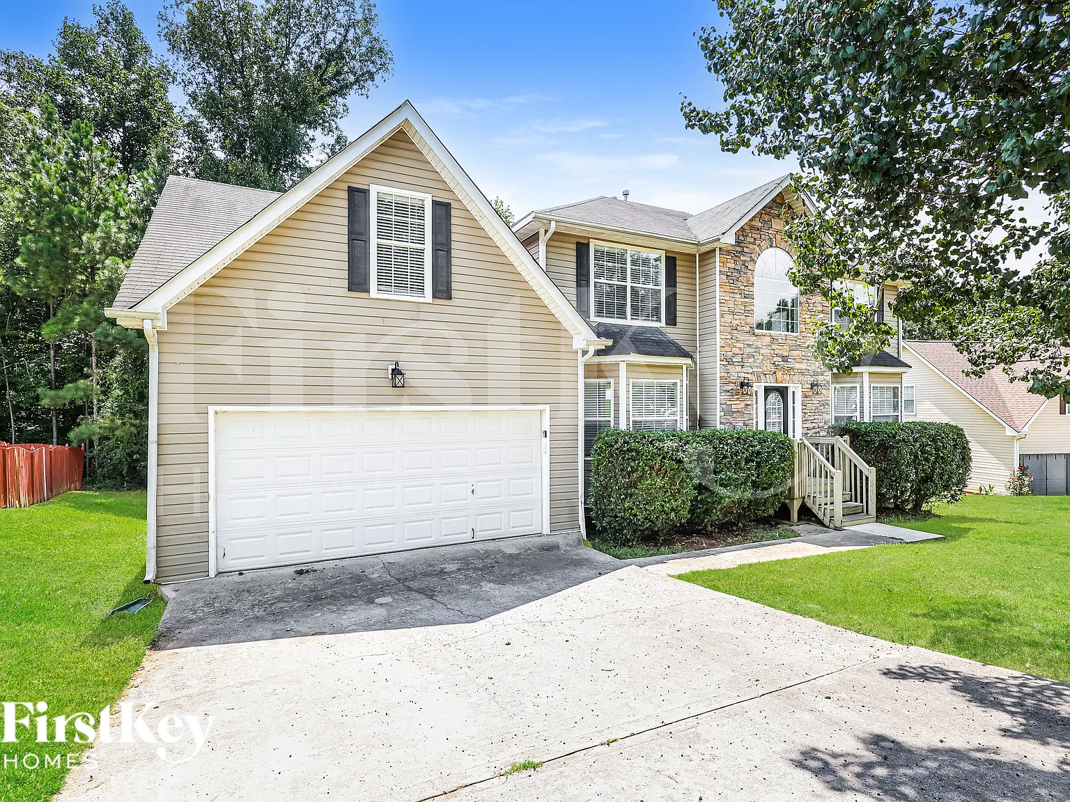 5 bed, 3.0 bath, 3242 sqft, $2,490 — Photo 2