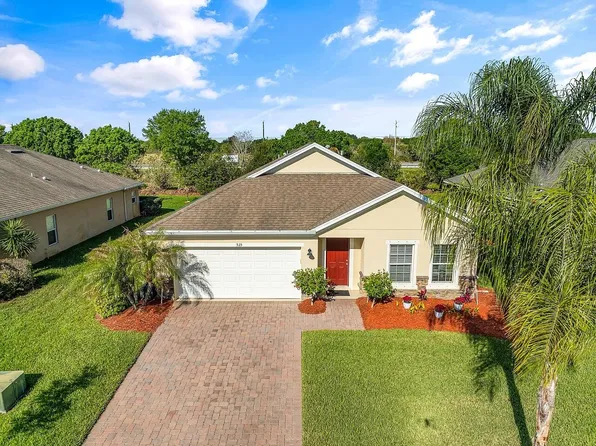 535 Valencia Circle SW, Vero Beach, FL 32968