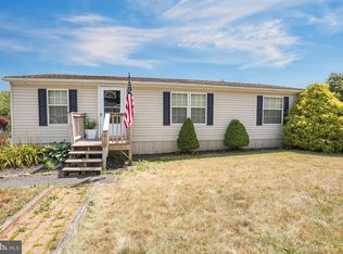 418 Cedar Ln, Birdsboro, PA 19508