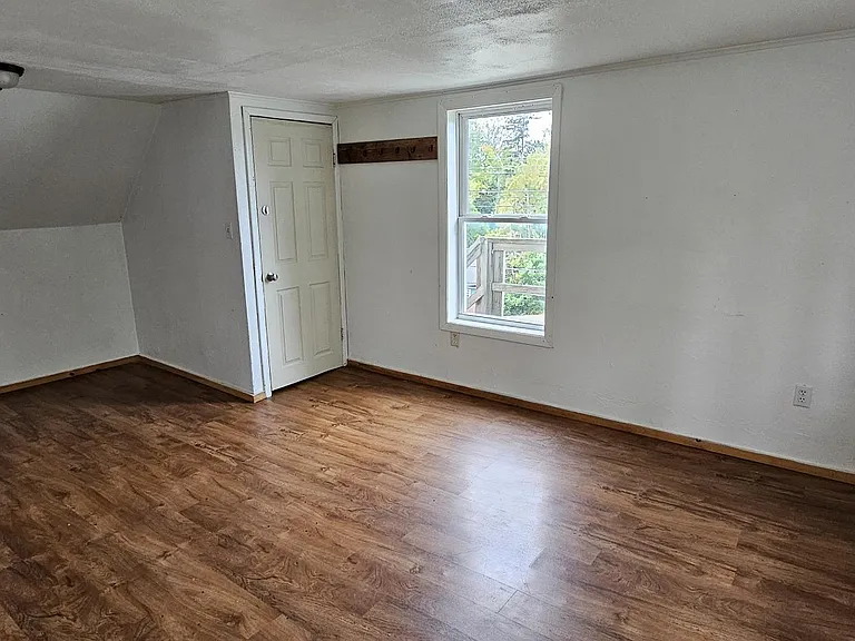 28 Columbia St #3 — Photo 1