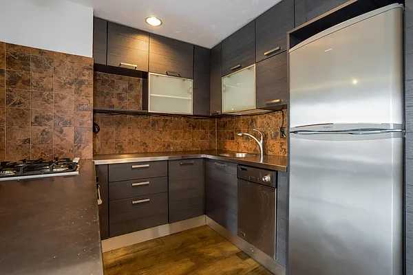 Sold by Fillmore | media 1