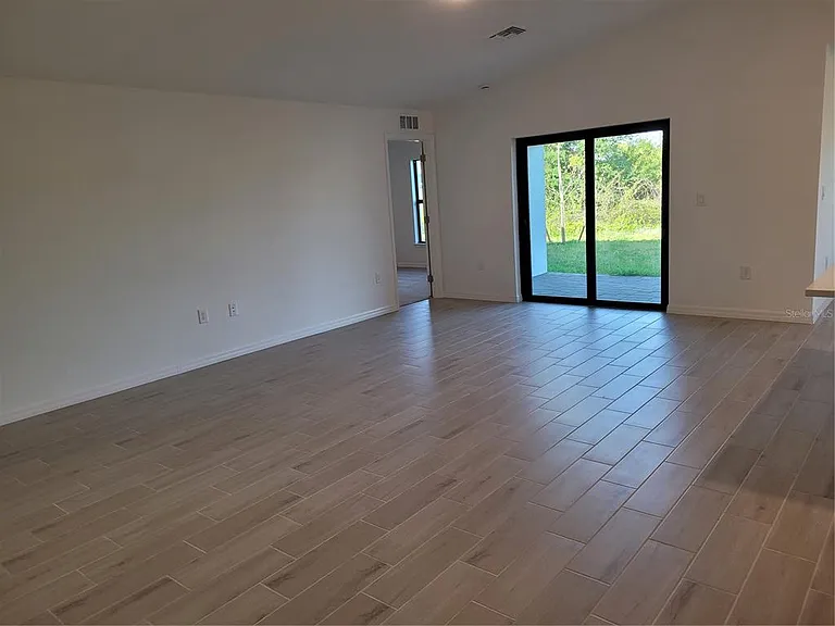 6305 Shaw St — Photo 8