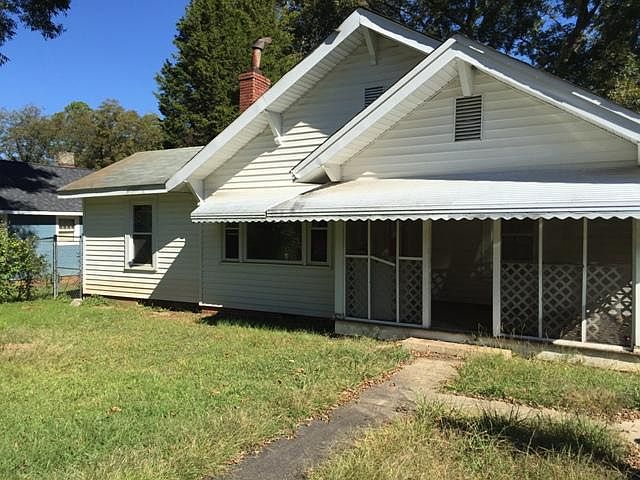 1st image of 107 Caroline St
