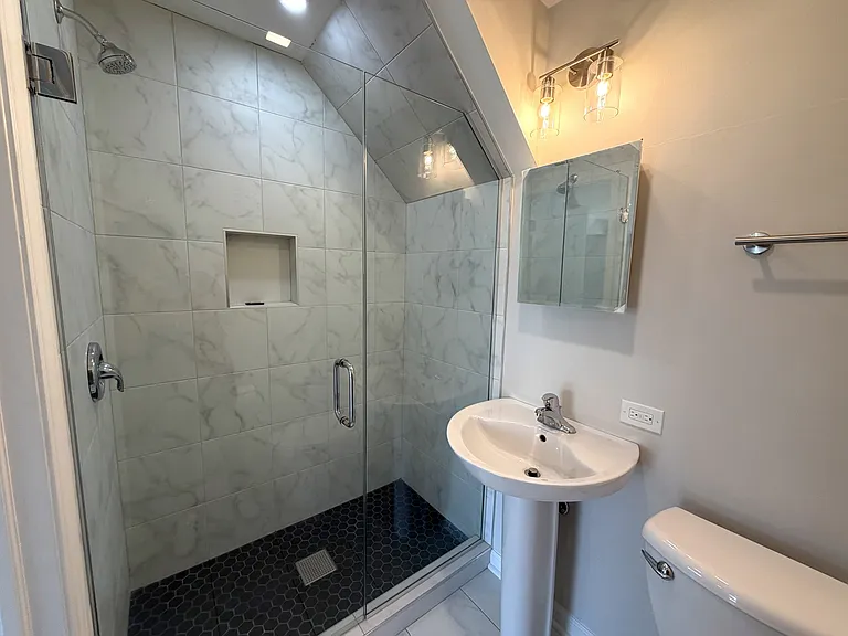 1132 Brighton Pl — Photo 4