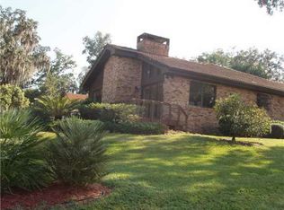 2 Forest Ln, Eustis, FL 32726