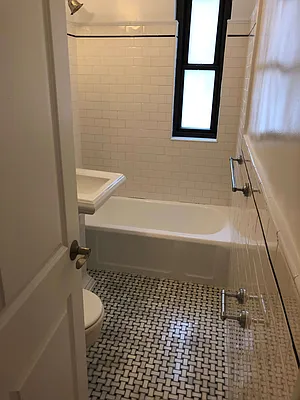 Rented by Real Estate Investors Group LLC | media 15