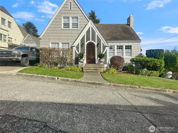912 N Division Street, Aberdeen, WA 98520