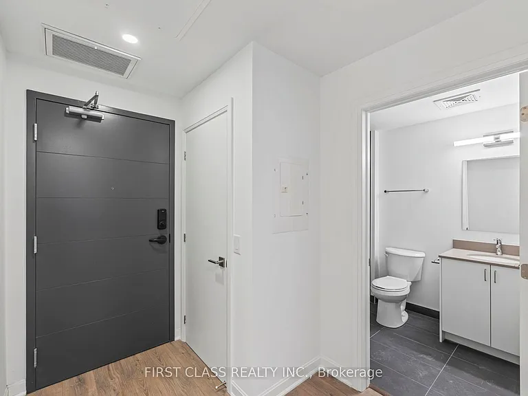 223 Princess St #403 — Photo 4