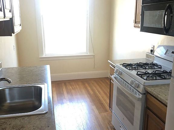 5th image of 95 Cervantes Blvd #203