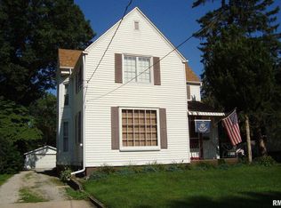 1051 N Broad St, Galesburg, IL 61401