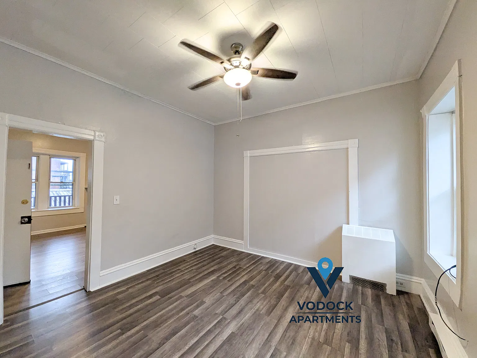 3 bed, 950 sqft, $1,850 — Photo 3