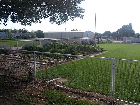 3rd image of 6509 Sunflower Ave