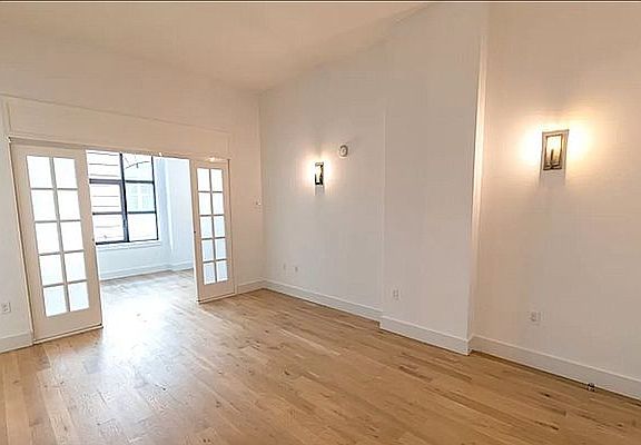 2nd image of 41-21 28th St #5G