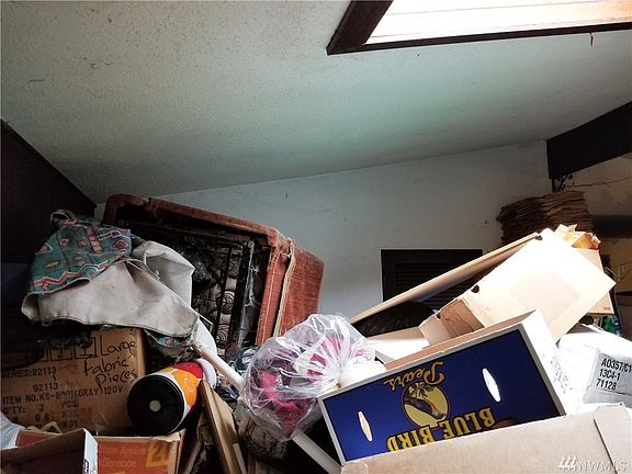 2nd image of 8113 Sherwood Forest St SW