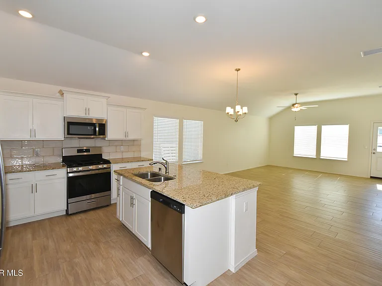 1253 Indigo Sky St — Photo 25