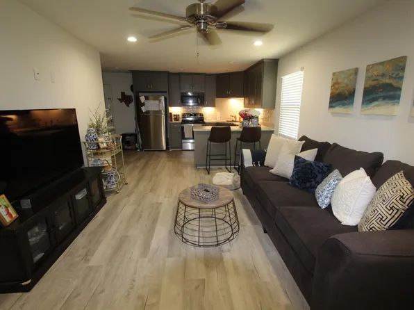 3224 Sandage Ave, Fort Worth, TX 76109