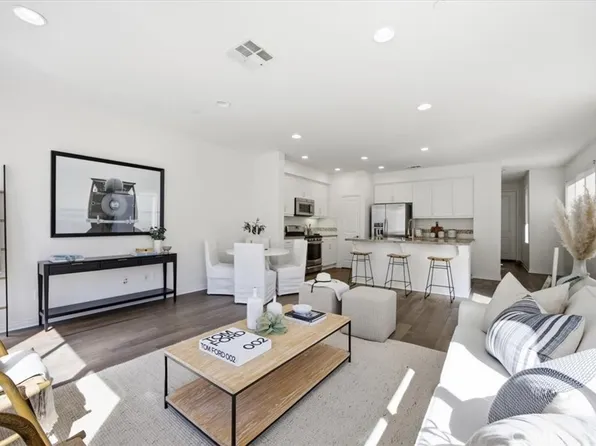 12921 Union Ave Unit 107, Hawthorne, CA 90250