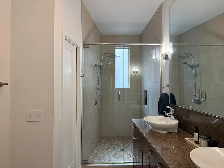 4524 J C Nichols Pkwy #402 — Photo 15