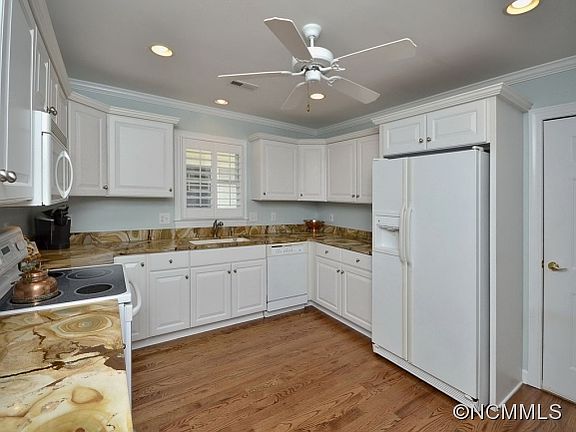 4th image of 21 Creekside Way