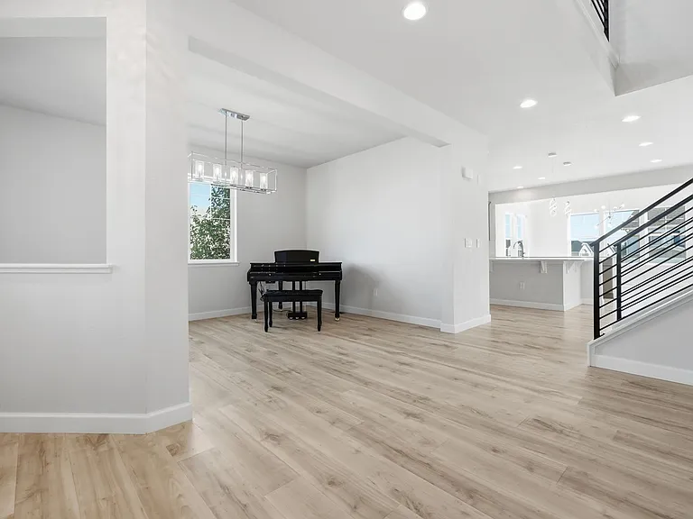27615 E Geddes Pl — Photo 11